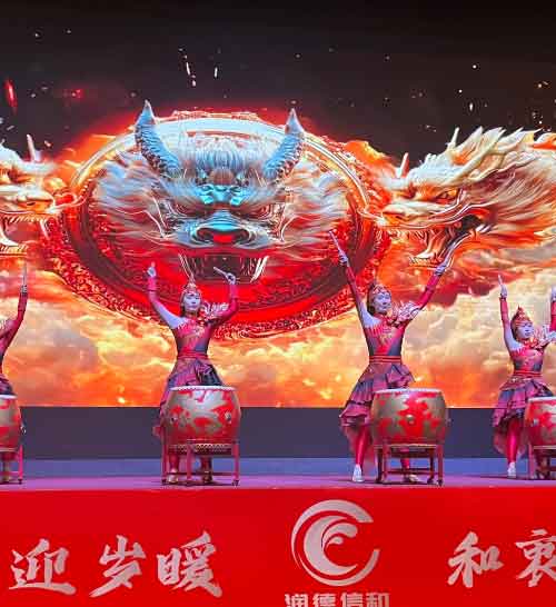 ����ź����ù�˾����800���˲μӵ�ʢ�����